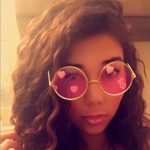 Meet your Posher, Shareese